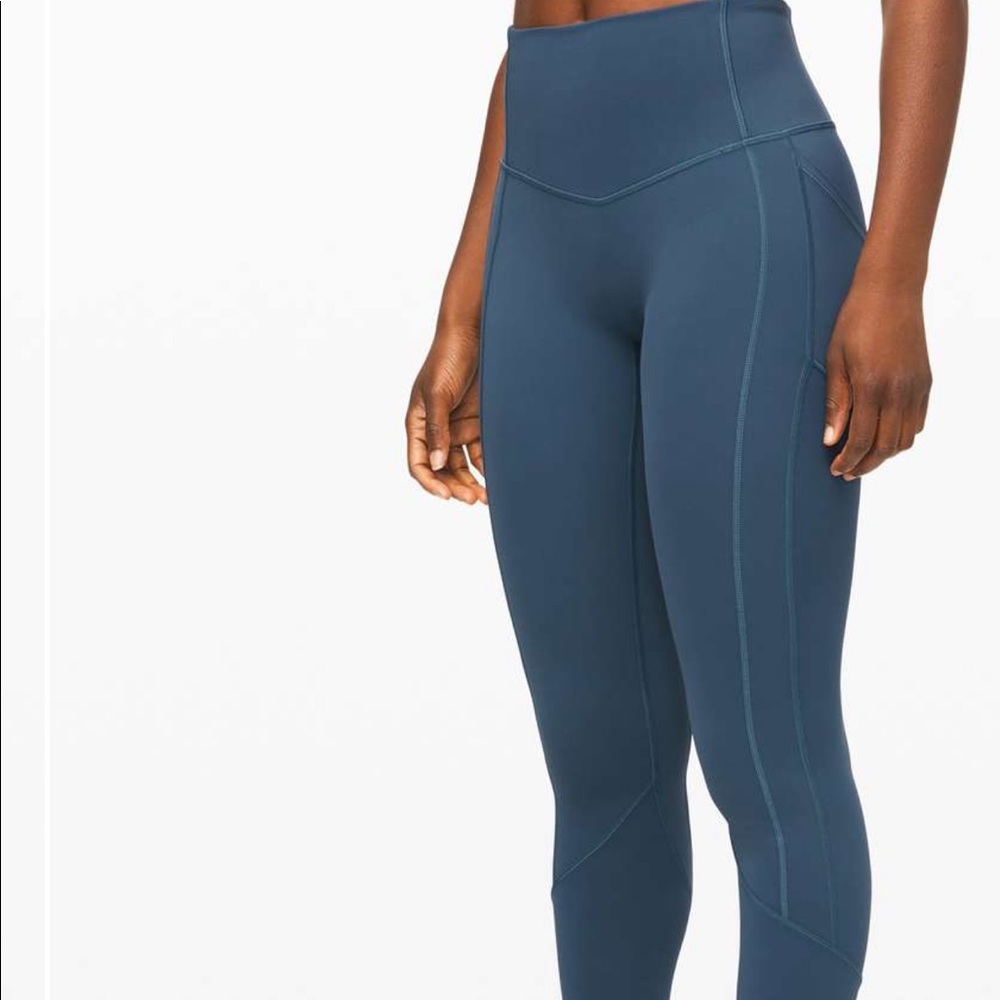 Sz 12 lululemon all the right places crop in color Code blue